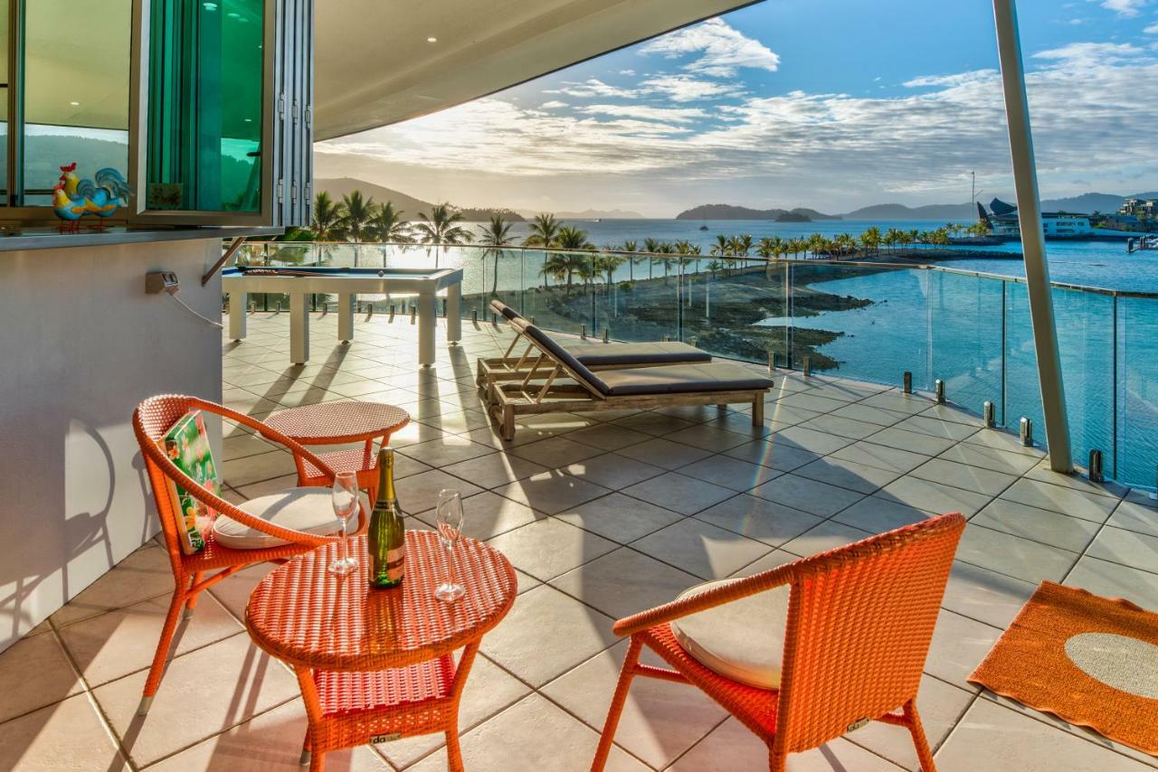 Pavillions Penthouse 25 - Luxury Waterfront Apartment With Private Roof Top Pool And Buggy Хамилтън Айлънд Екстериор снимка