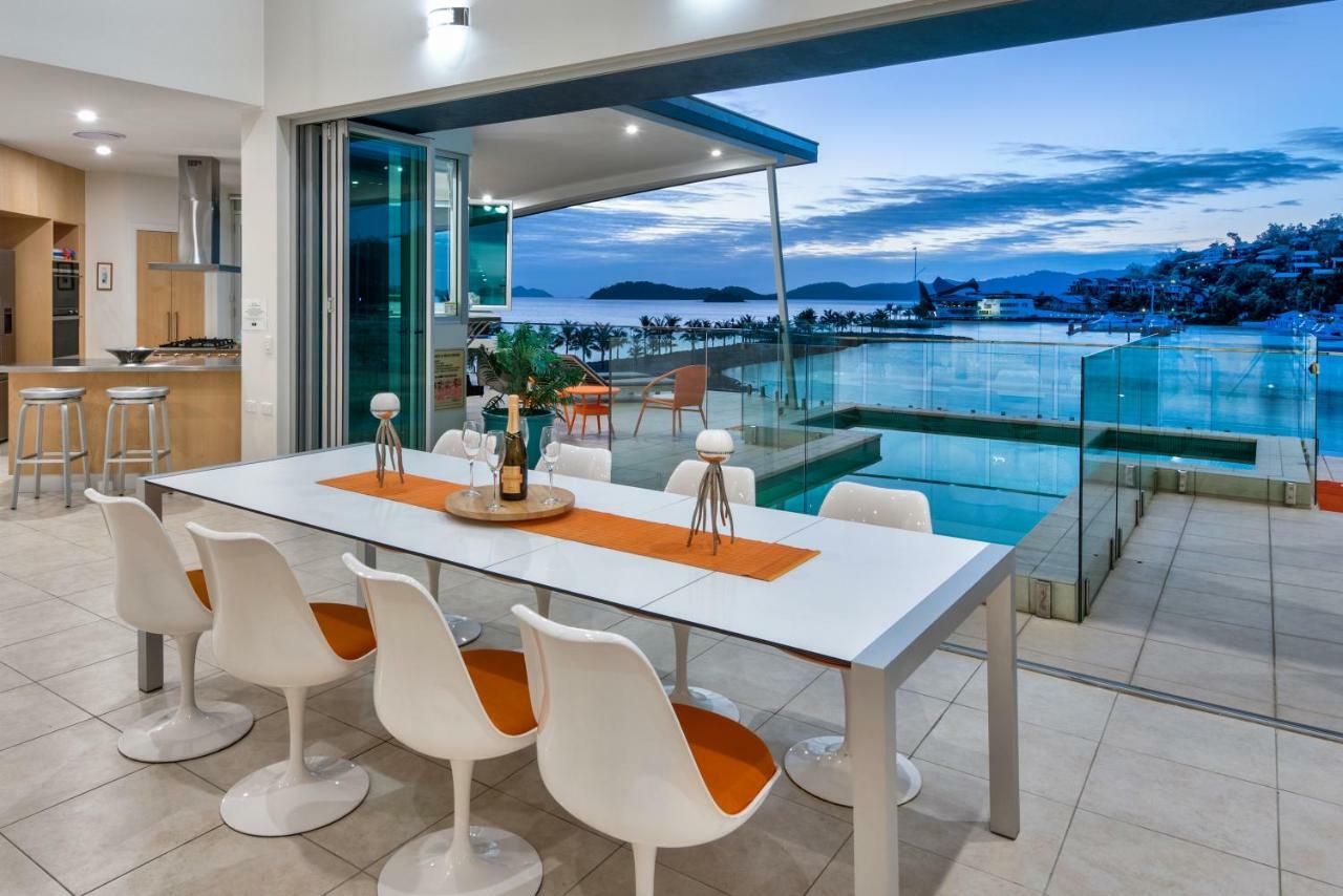 Pavillions Penthouse 25 - Luxury Waterfront Apartment With Private Roof Top Pool And Buggy Хамилтън Айлънд Екстериор снимка