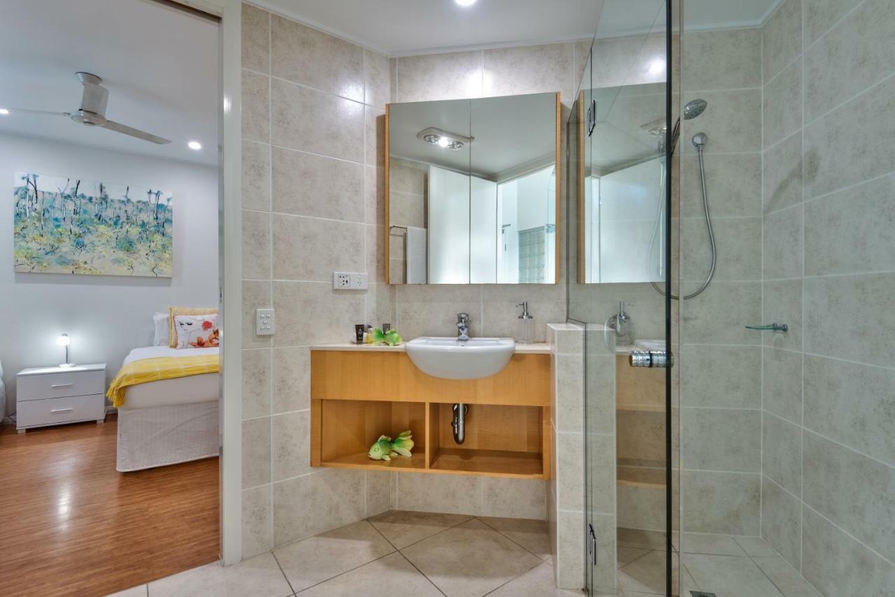 Pavillions Penthouse 25 - Luxury Waterfront Apartment With Private Roof Top Pool And Buggy Хамилтън Айлънд Екстериор снимка